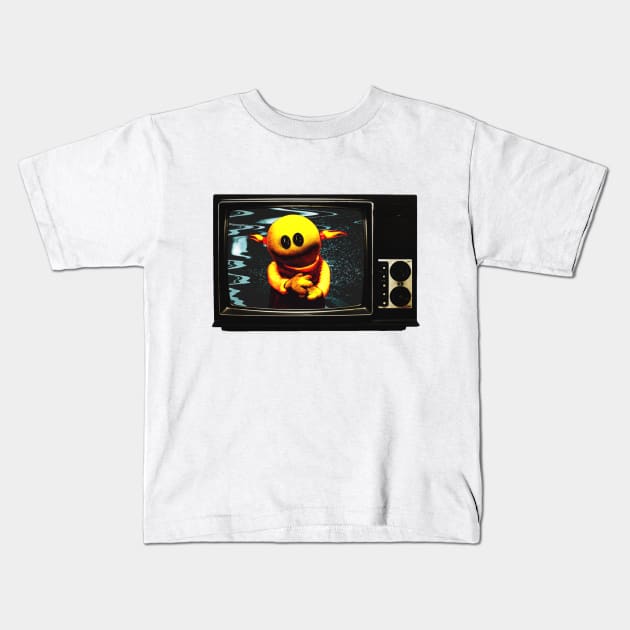 Nanalan Peepo Kids T-Shirt by hypergrid